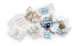 Första hjälpen produkter set M DIN 13164:2022